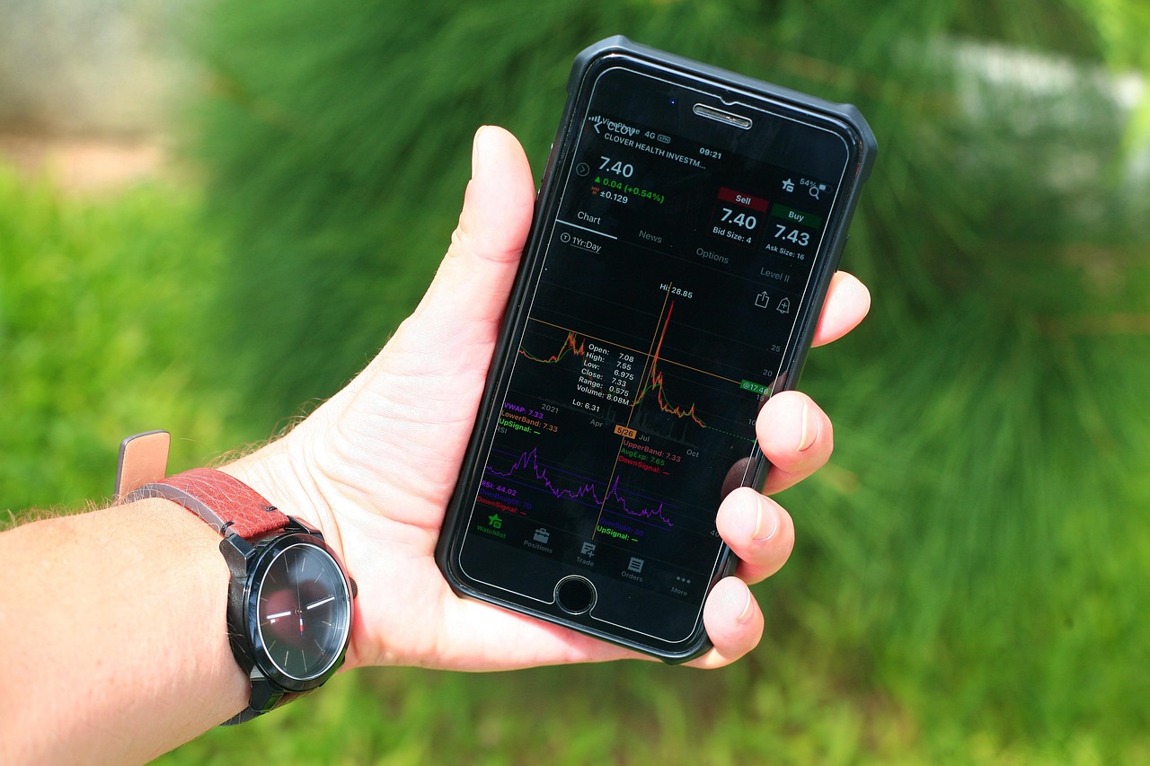 Scrubs & Stocks: A Nurse’s Guide to Not Losing Your Shirt (or Your Stethoscope)